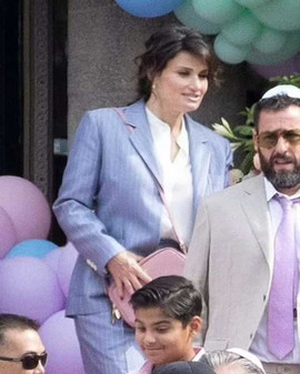 You Are So Not Invited to My Bat Mitzvah Idina Menzel Blue Blazer 2023