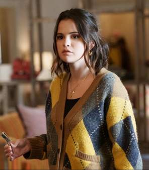 Mabel Mora Only Murders in the Building S02 EP05 Cardigan