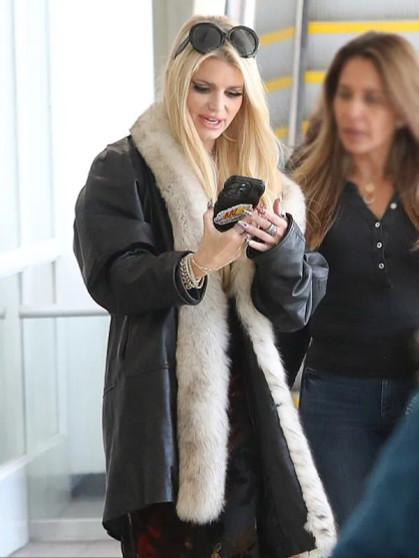 Jessica Simpson LA Airport Coat