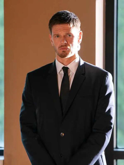 Jon Beavers Paradise S01 Suit