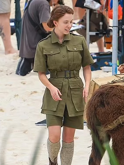 Margret Eden 2025 Sydney Sweeney Green Cotton Jacket