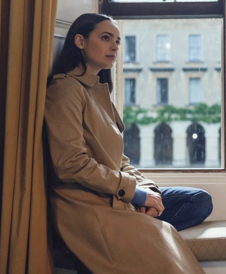 Anna De La Vega My Oxford Year 2025 Sofia Carson Beige Coat