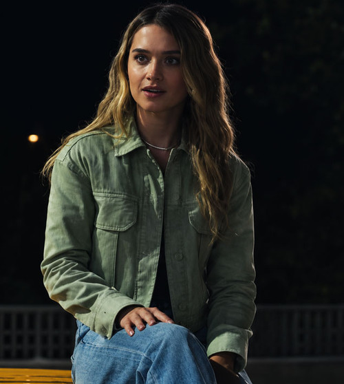 Carrie S01 Chris Hargensen Green Jacket