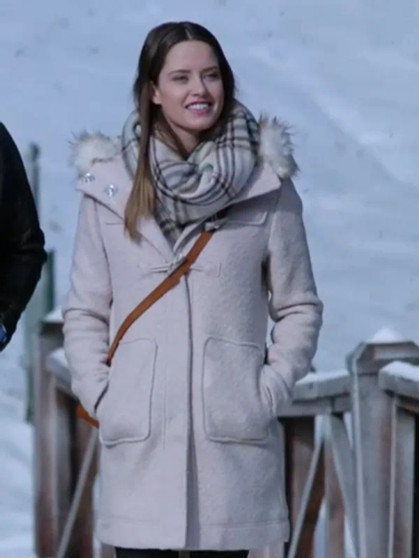 Merritt Patterson A Royal Winter White Coat