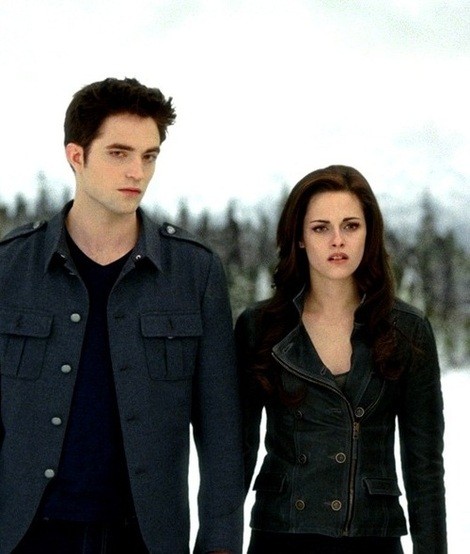 clothing worn in breaking dawn