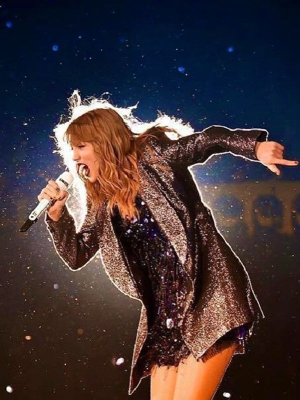 taylor swift sequin dress reputation THIS NEW REP GOLD SNAKE OUTFIT IS GOD TIER. I APPROVE., #taylorswift  #taylornation #swifttok #swiftie #thetorturedpoetsdepartment #tsttpd  #erastour #theerastour #TSTheErasTour #MiamiTSTheErasTour
