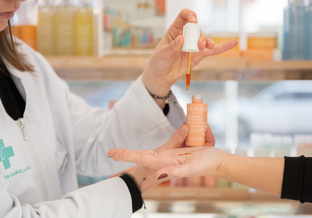Asesoramiento dermocosmético en Farmacia Cañelles