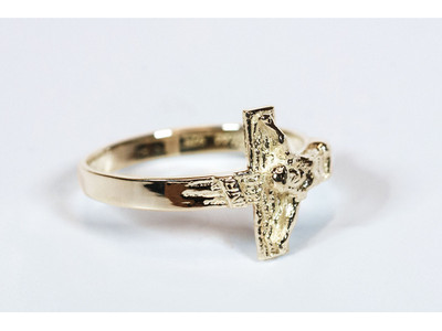 Crucifix Ring