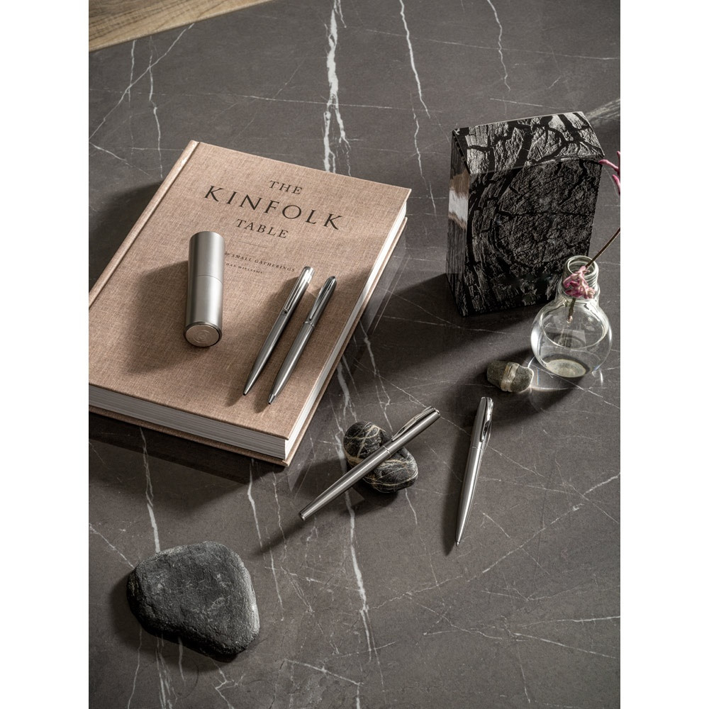 CHRIS. Στυλό στυλό από 53% ανακυκλωμένο ανοξείδωτο ατσάλι με κλιπ