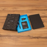 STARTER KIT INFINITEBOOK A5 PLANNER TEXTURE. Σετ που περιλαμβάνει το "Infinitebook" με σκληρό εξώφυλλο, 1 σετ καθαρισμού, 1 μαρκαδόρο και 1 θήκη στυλό