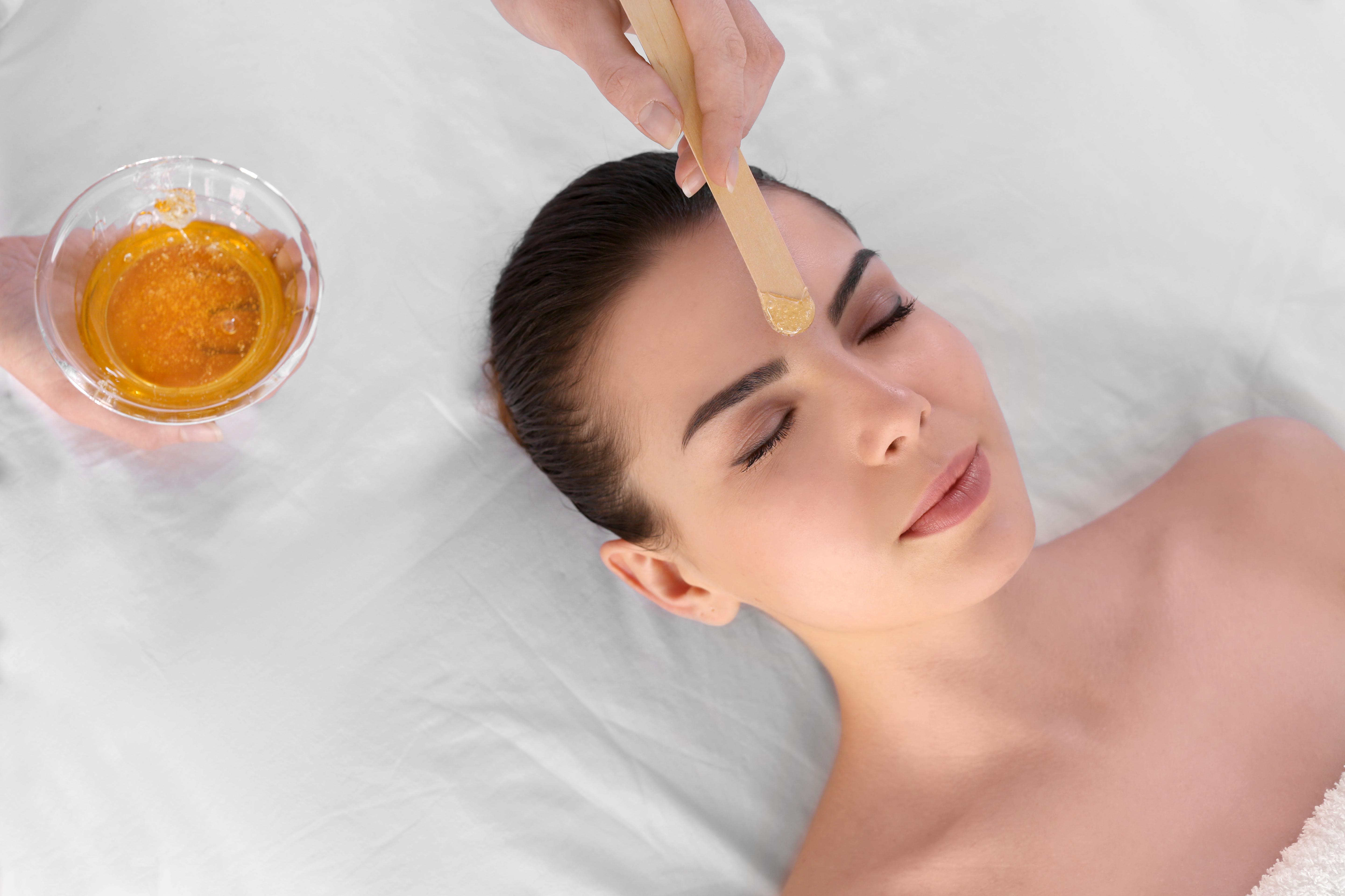 6 PROS AND CONS OF WAXING FACIAL HAIR - Beauty Image