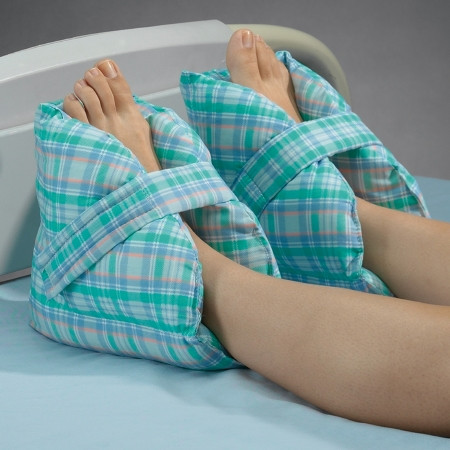 Pillow, Heel Quilted          Posey Pr - 1