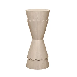 VIVIENNE WO