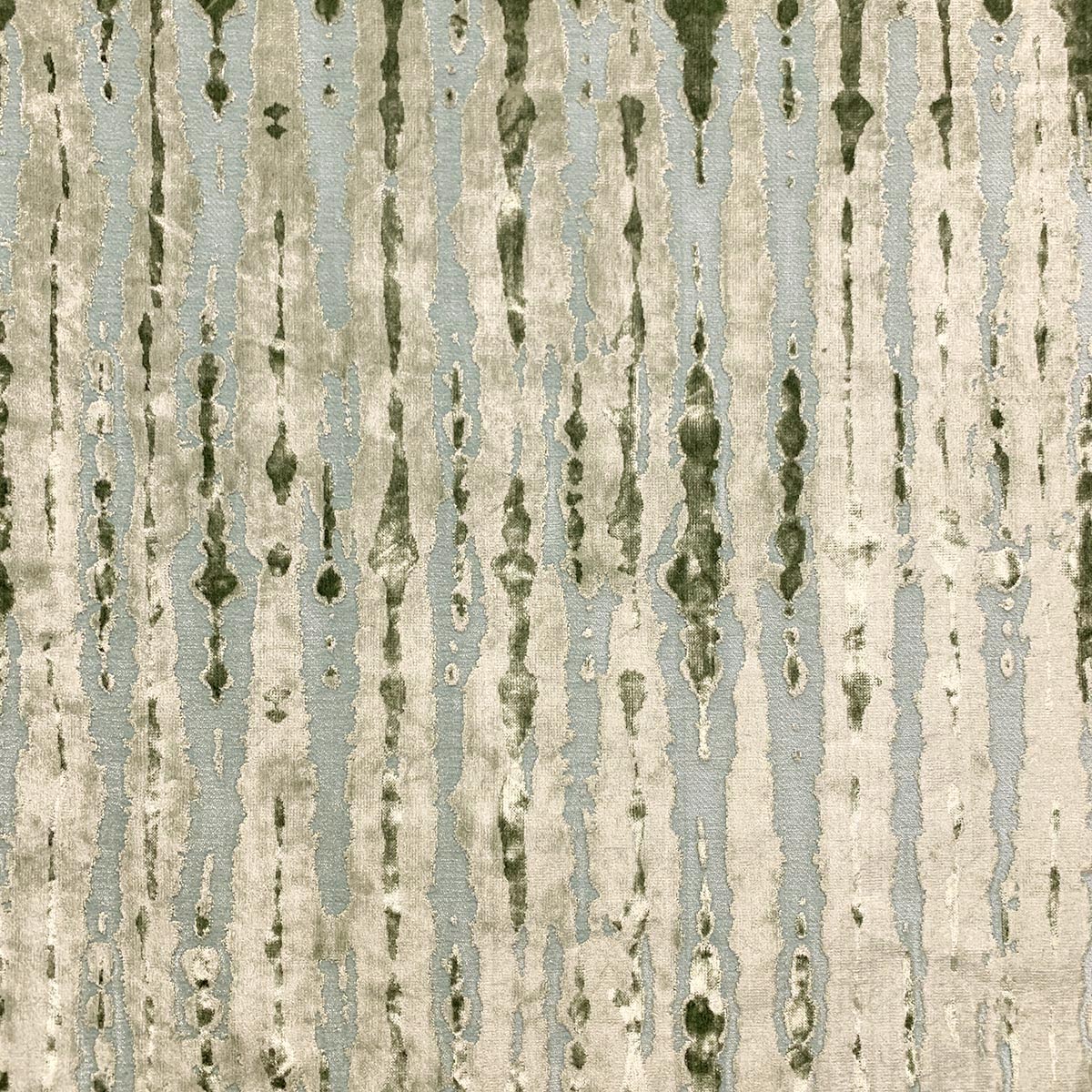 Upholstery:LINCOLN GR