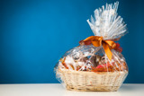 How To Make A Gift Basket