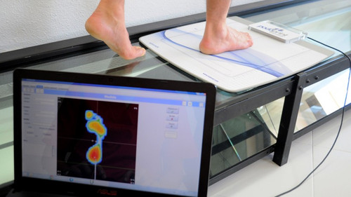 ESTUDIO BIOMECANICO EN ESTÁTICO Y EN DINÁMICO