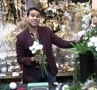 Winter Tablescape Centerpiece by Jimmy Guzman