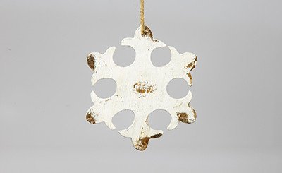5.5in Distressed Wood Snowflake with Jute - White