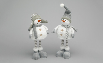 18in Tall Standing Snowmen Decor (Assorted)