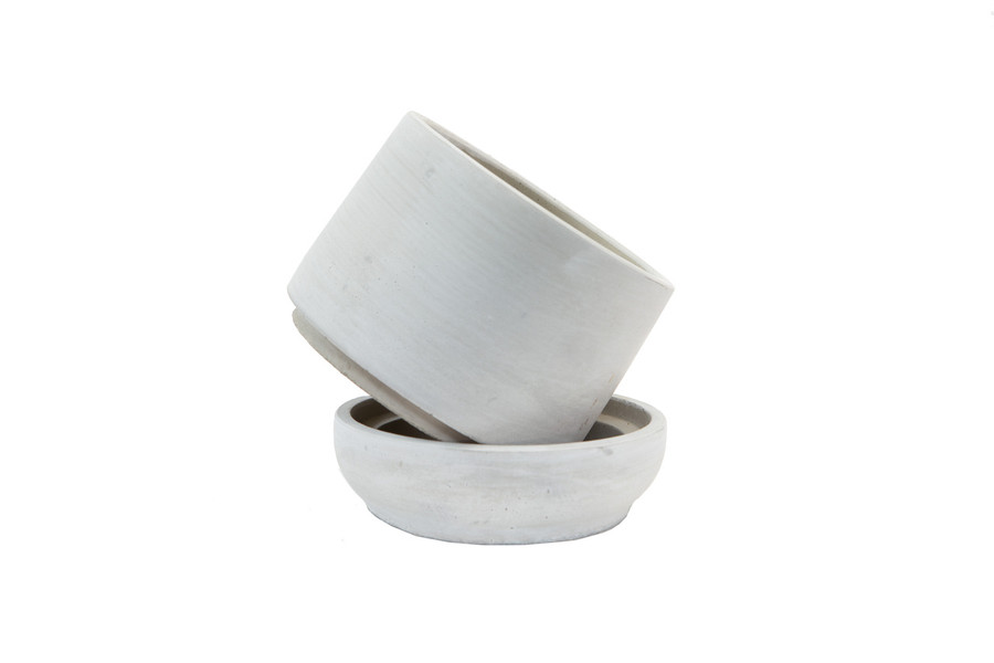4in Wide Newcastle Cement Pot with Saucer - Greywash
