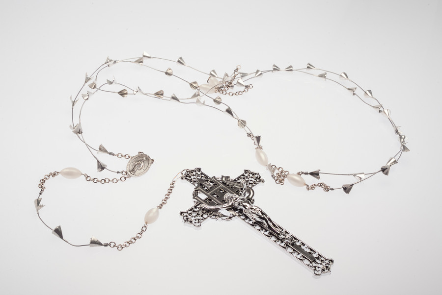 Rosary FC-53 - 53 Full-Size Roses with 8.5in Crucifix