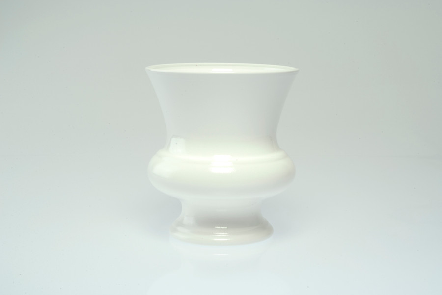 7.75in Wide Plastic Design Urn - White