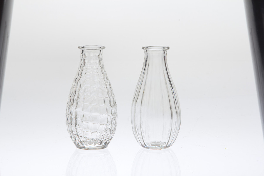 5.5in Tall Cafe Bud Glass Vase (Assorted)