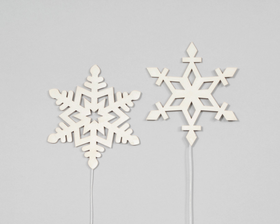 16.5in Wood Snowflake Pick - White