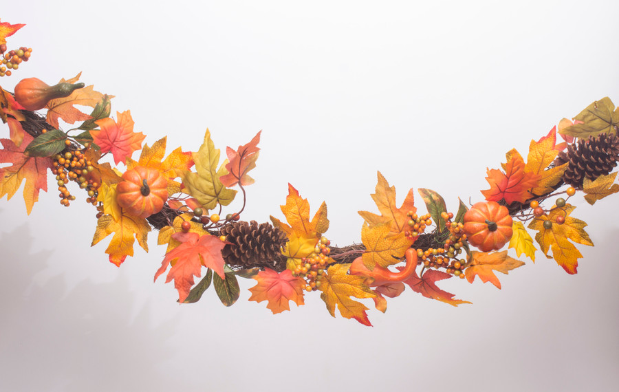 6ft Long Pumpkin, Pine Cone & Berry Garland