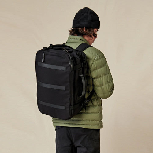 Globe Velocity 3 in 1 Travel Bag in Black