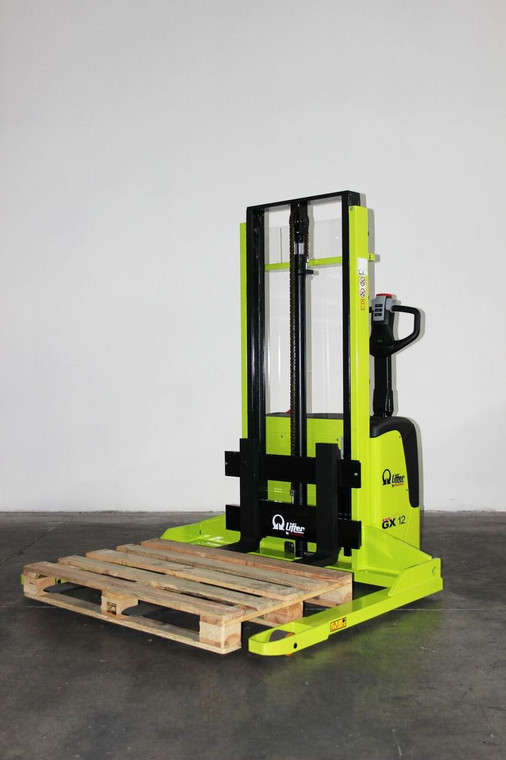 Pramac GX12/35 Electric Staddle Pallet Stacker