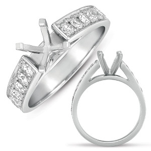 Diamond Engagement Ring 
 in 14K White Gold 
 

 EN7424WG