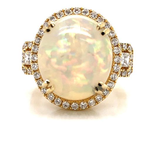 Opal Ring in 18K Yellow Gold