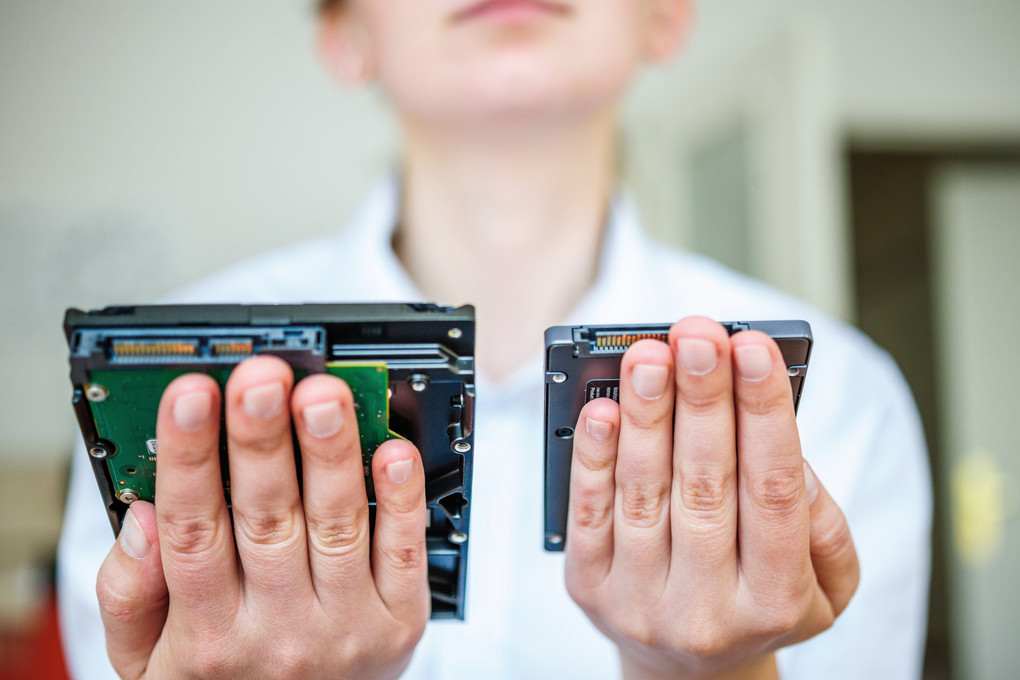 SOLID STATE DRIVE (SSD) VS. HARD DISK DRIVE (HDD)