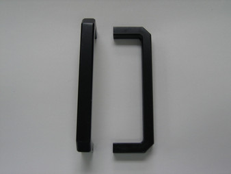 Price is for one handle not a pair.