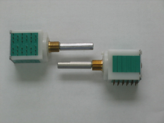 Galaxy 40 Position Channel Selector GPS-501 Part # EWRT32000S SWL Fit Galaxy DX 11 / 33 / 44 / 45 / 48 / 55 / 66 / 73 / 77 / 88 / 93 / 95 / 99 / 949 / 959 /
2517 / 2547