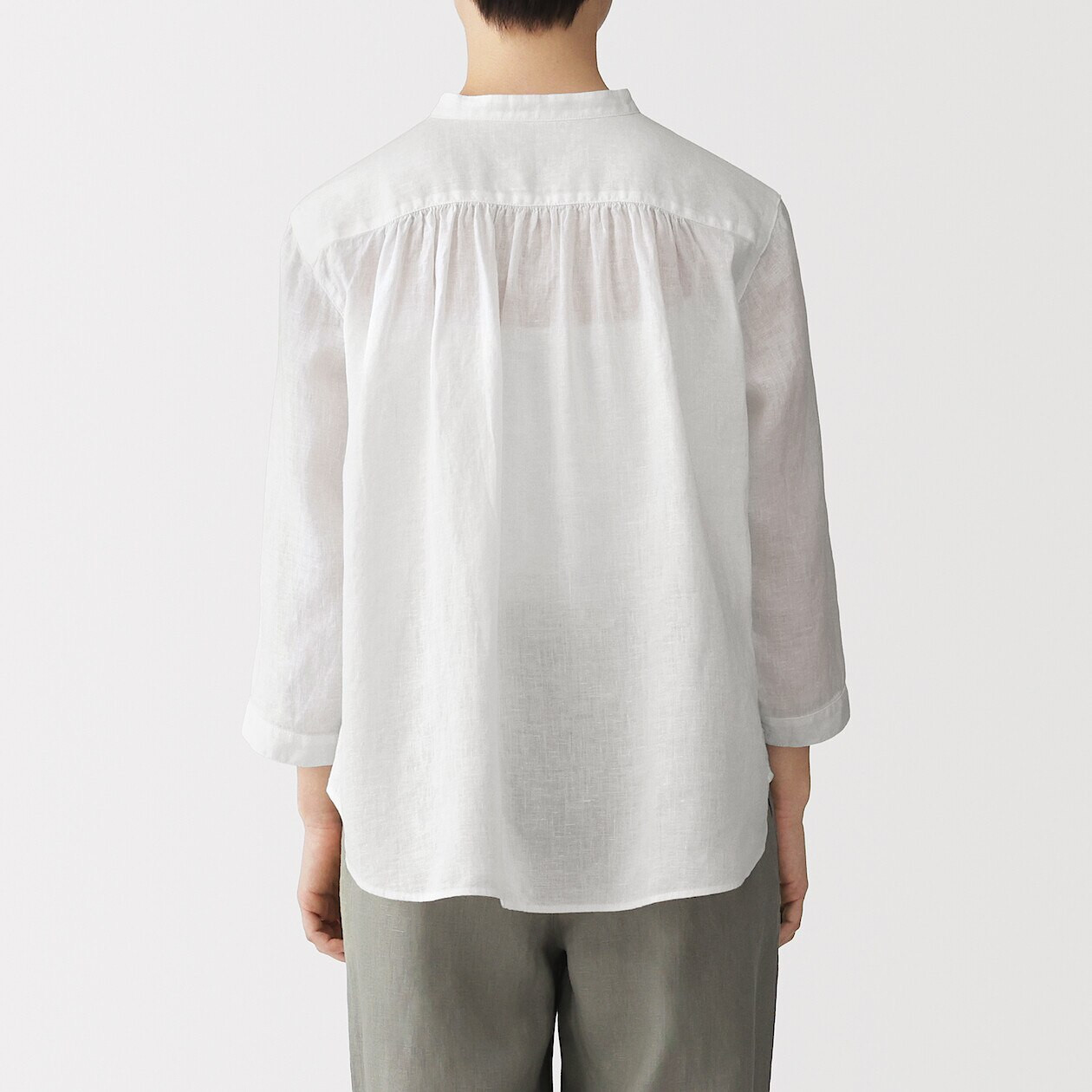 Chemisier à col officier en lin lavé pour femme | MUJI