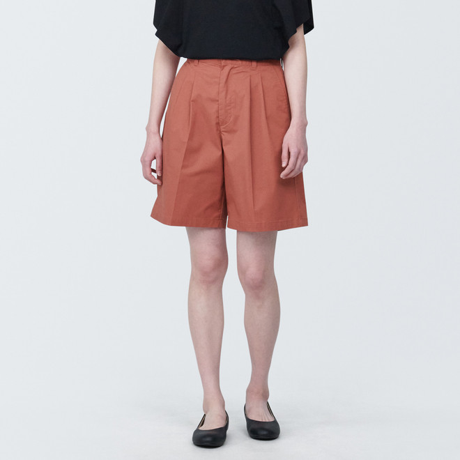 Short Chino en coton stretch à pinces femme