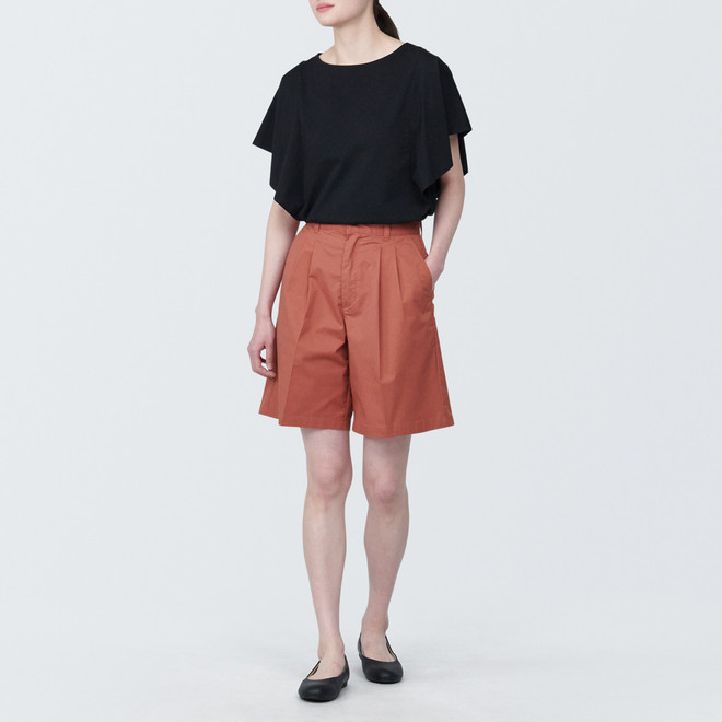 Short Chino en coton stretch à pinces femme