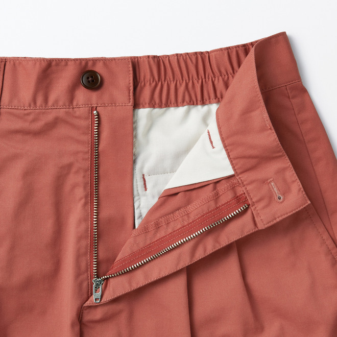 Short Chino en coton stretch à pinces femme