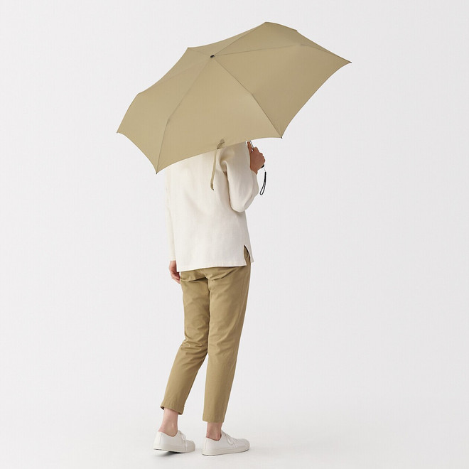 Beige Foncé
