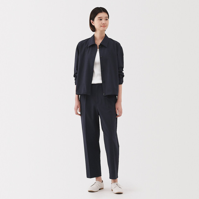 Pantalon fuselé léger en seersucker pour femme