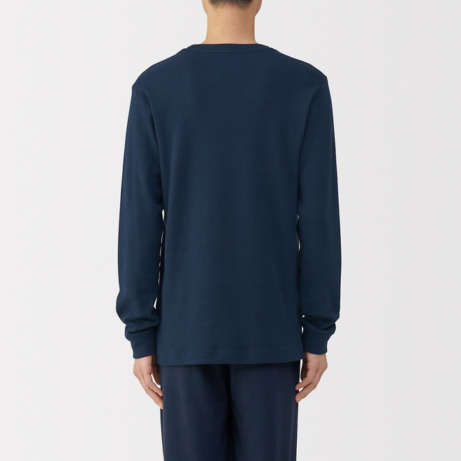 Bleu marine foncé