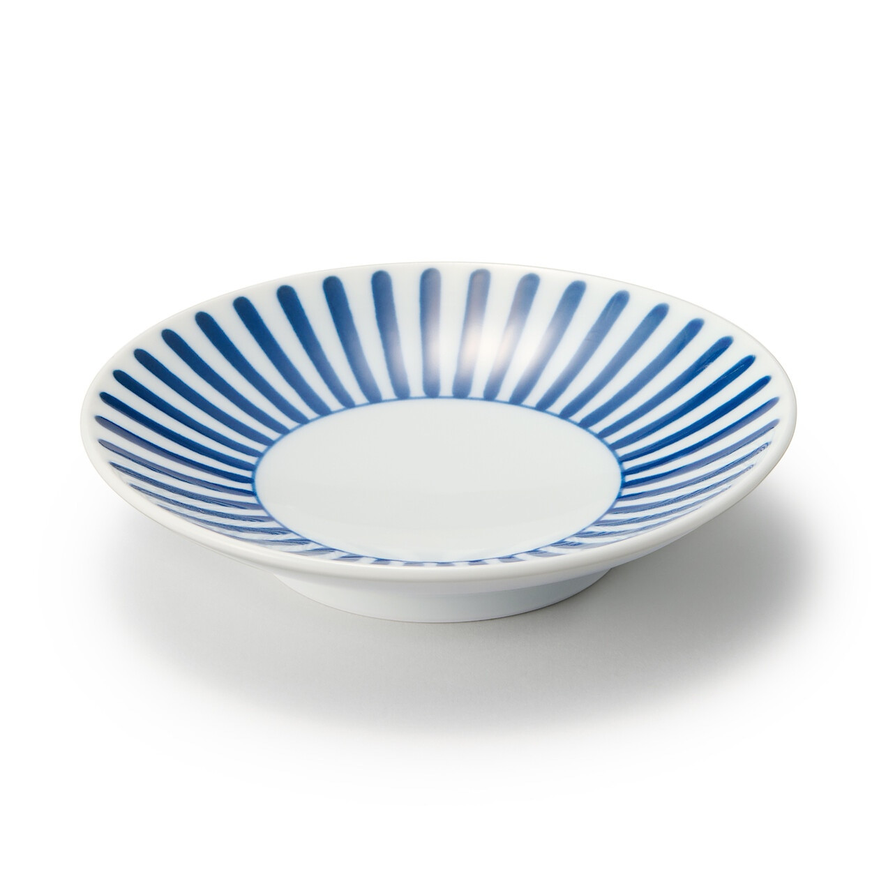 Assiette en porcelaine Hasami - Motif rayures éventail, Petite