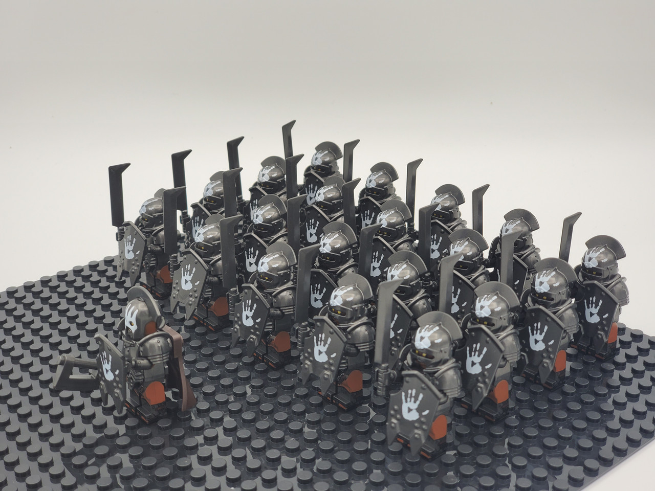 LOTR Orc Heavy Swords Infantry Army 21 Minifigures Set