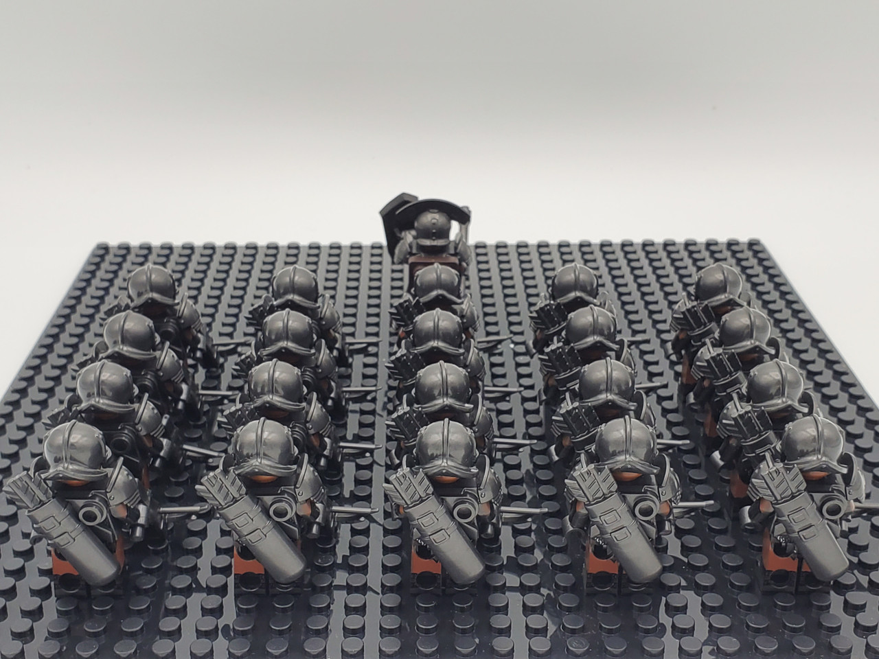 AOR1フル装備 今日から俺は特殊部隊セット LOTR Orc Heavy Crossbows Infantry Army 21 Minifigures Set - J's