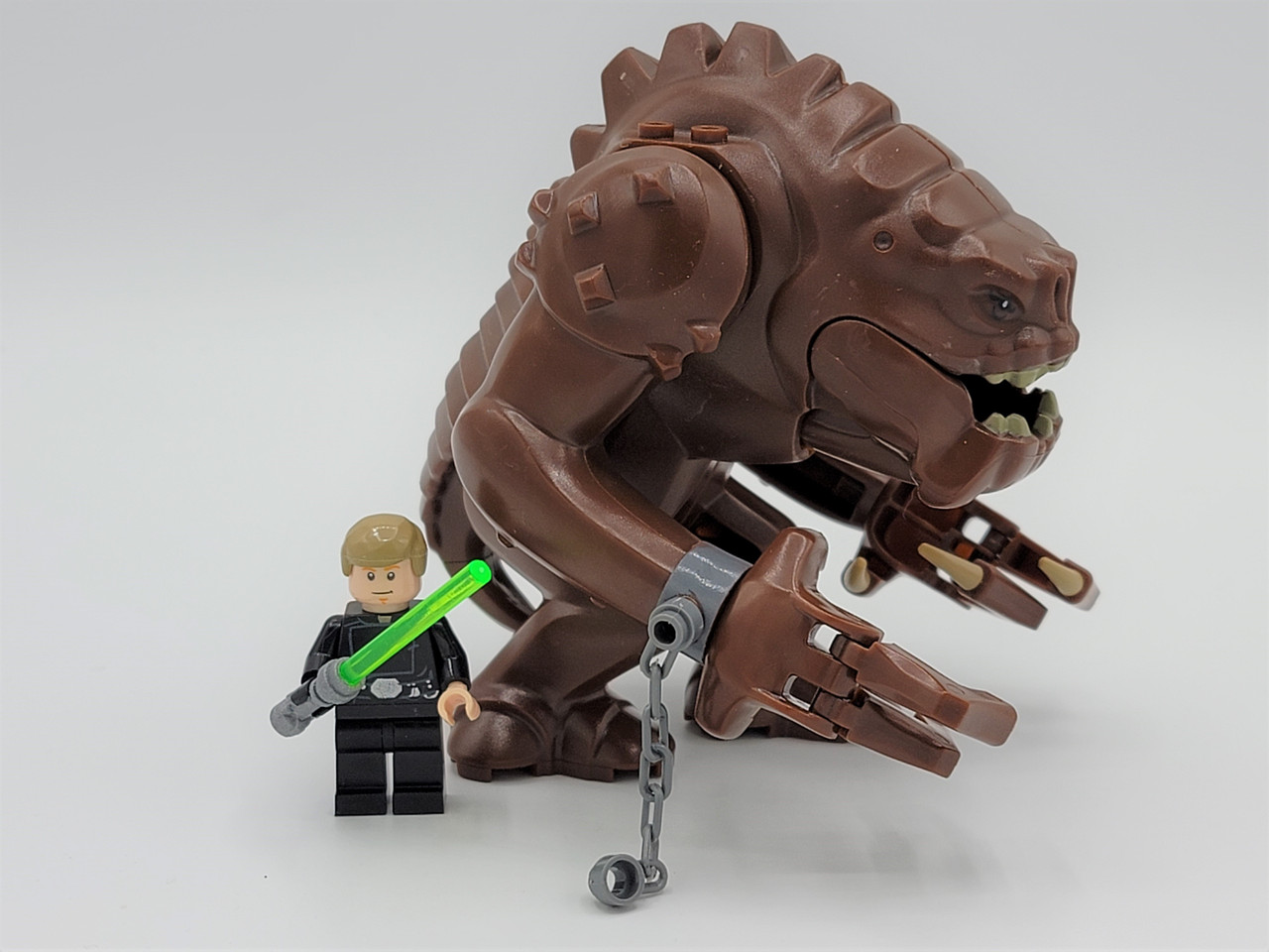 Star Wars Luke Skywalker vs Rancor Set - J's Little Things
