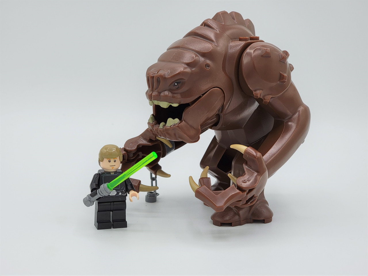 Star Wars Luke Skywalker vs Rancor Set