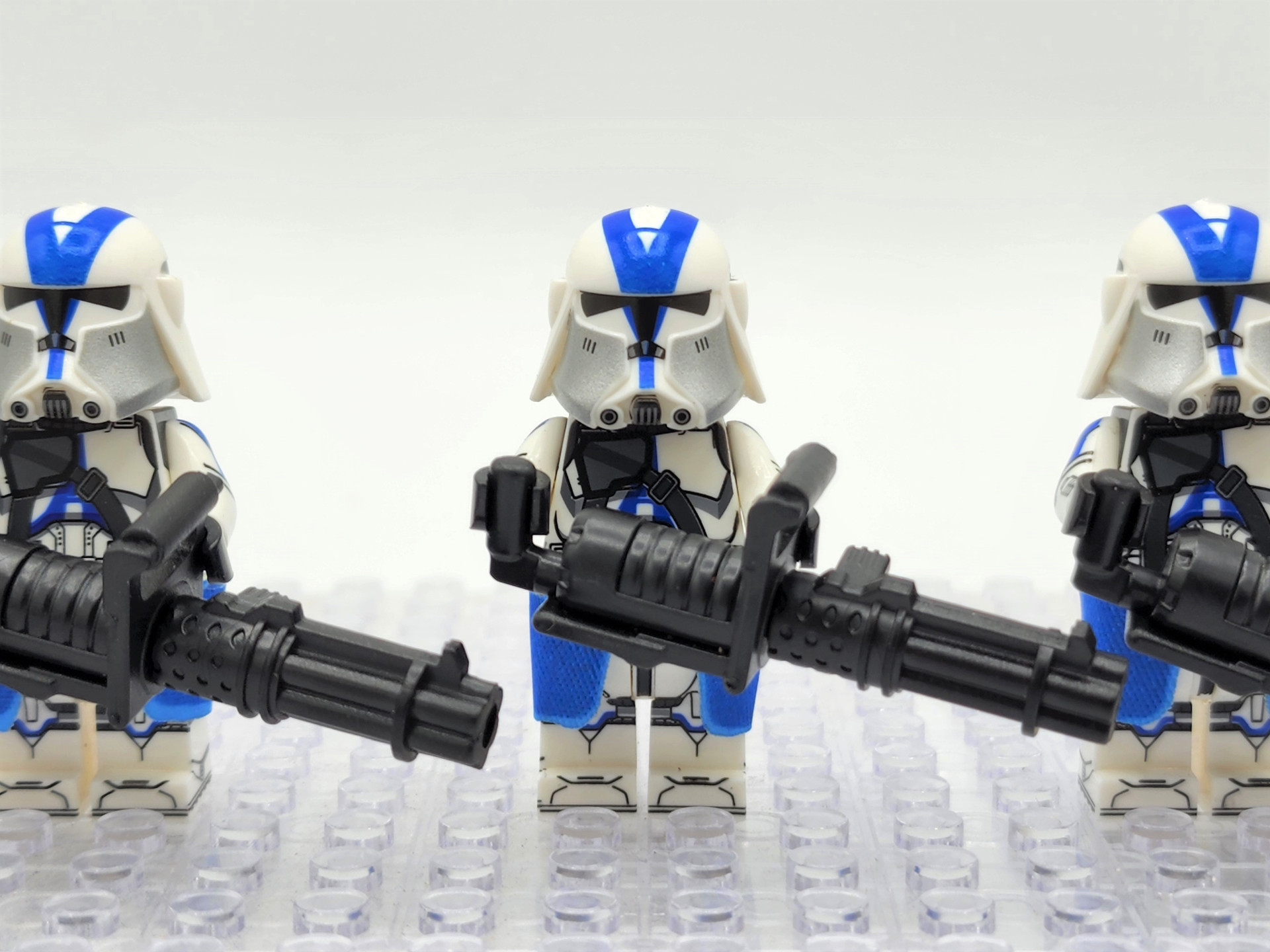 LEGO Star Wars The Clone Wars Minifigure - 501st Legion Clone Trooper with Blaster (75280