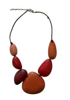 WOODEN NECKLACE IN REDS/PINKS (6223DH)